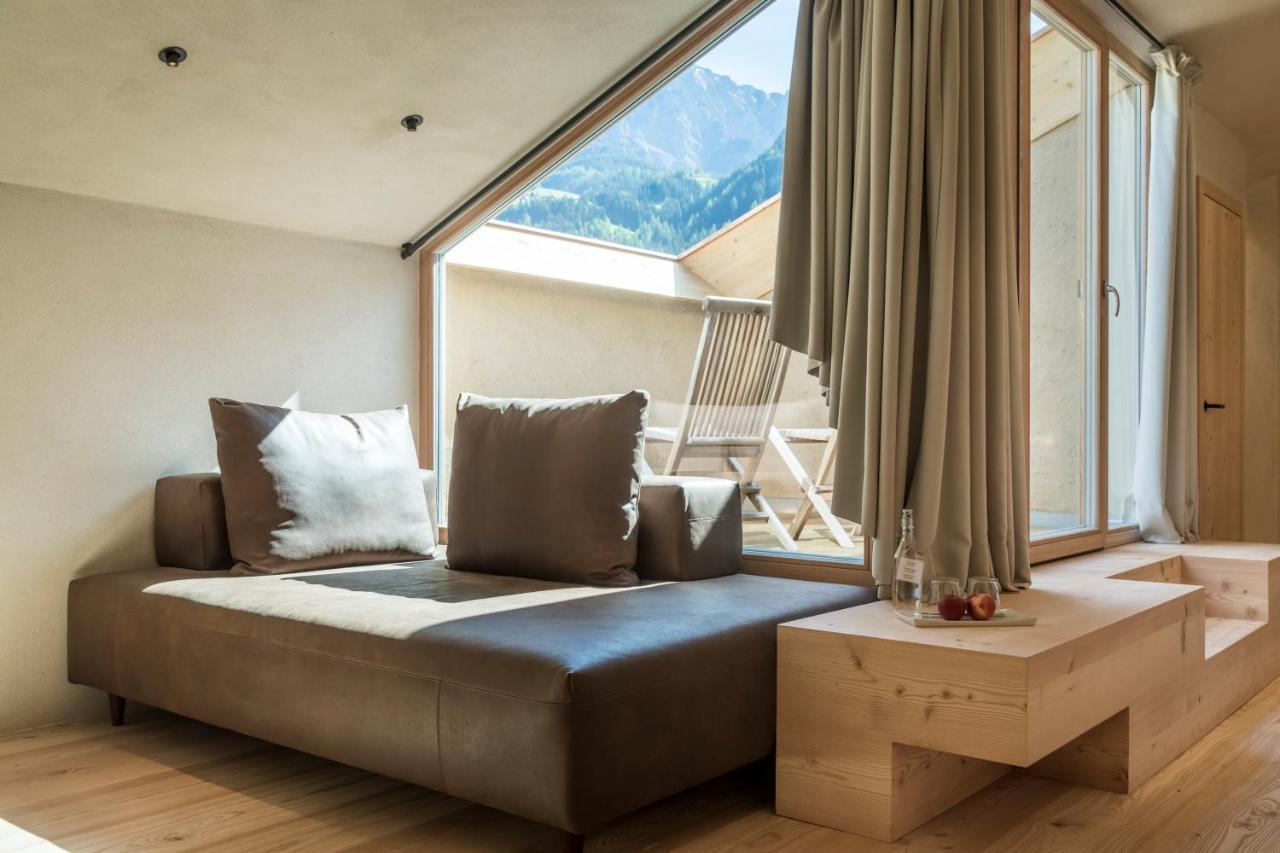 Hotel Bad Schoergau Sarentino Exterior photo