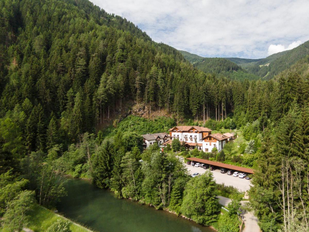 Hotel Bad Schoergau Sarentino Exterior photo
